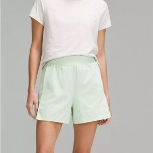 Lululemon Stretch Woven Relaxed-Fit High-Rise Short 4”